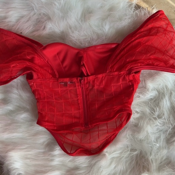 NEW | Women’s Mesh Overlay Crop Top Blouse Cap Sleeve Red Size XS - Picture 4 of 4